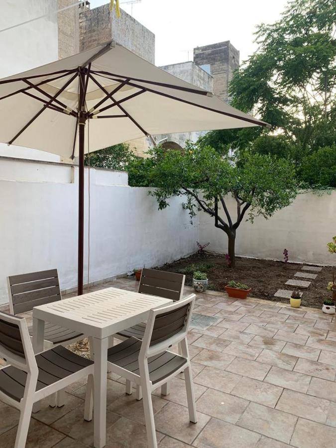 Origini - Apartment With Private Garden เลชเช ภายนอก รูปภาพ